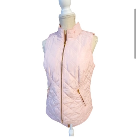 Crown & Ivy Pale Pink Quilted Puffer Size Med Vest 2 front Pockets EUC! - Picture 5 of 5